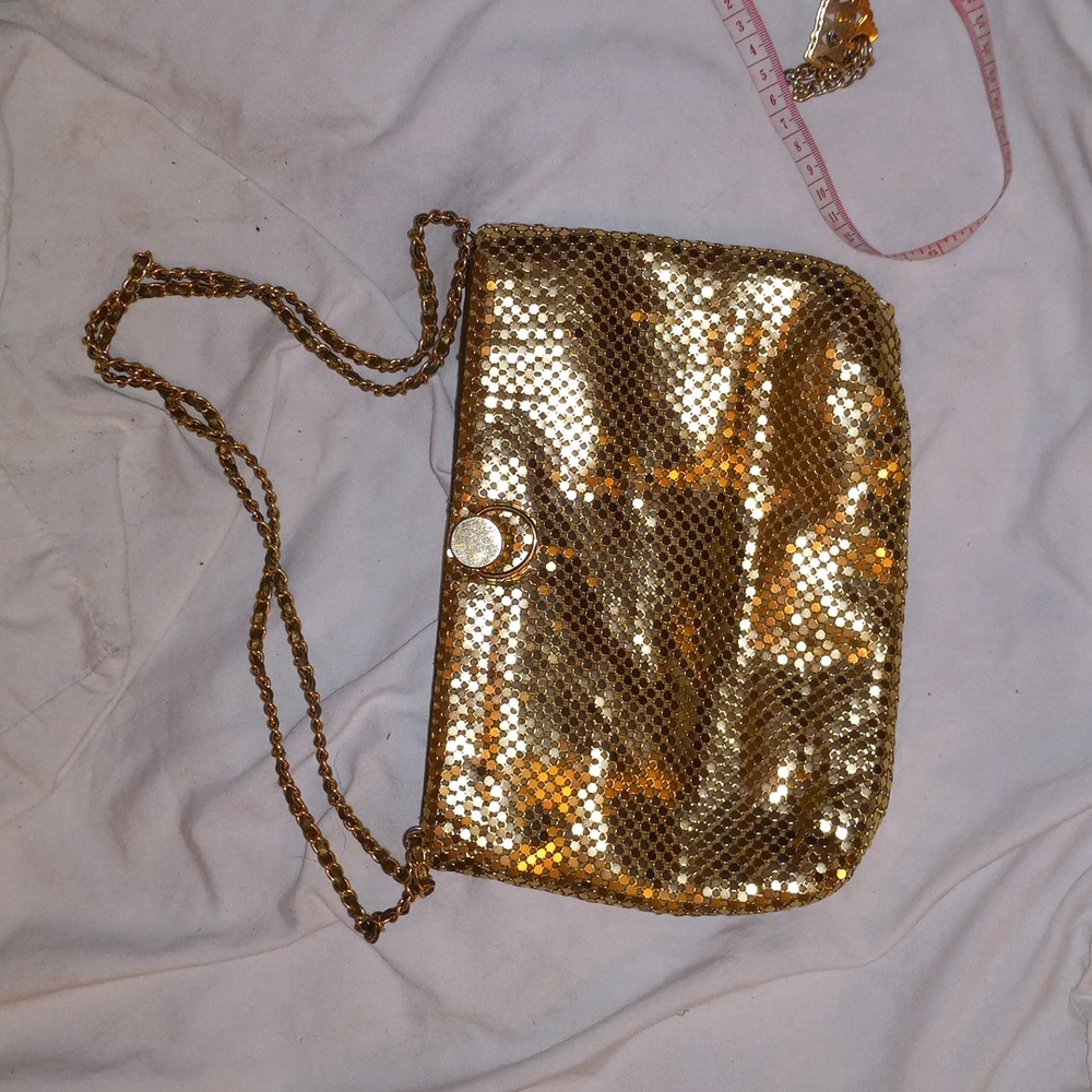 Gold clutch